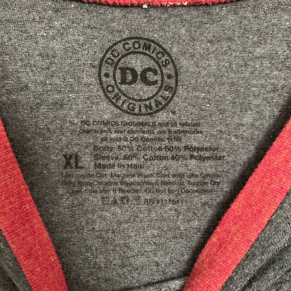 DC Comics Flash Ragland tee. Unisex XL. - Picture 3 of 4